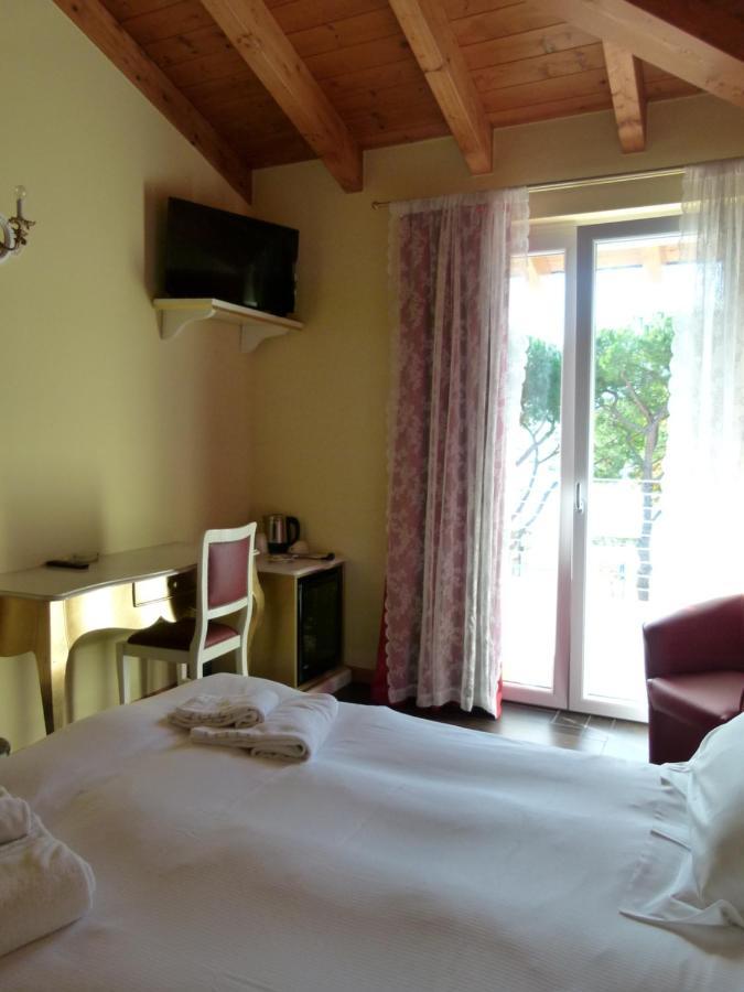 Boutique Hotel Bel Sito Wellness & Private Spa Bardolino Exteriör bild